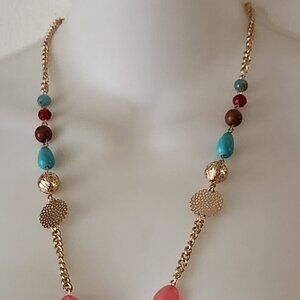 Pretty long necklace versatile costume gold tone NWOT